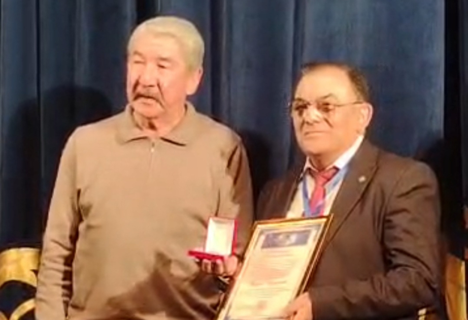 Professor İsrafil İsrafilov Çingiz Aytmatov mükafatına layiq görülüb