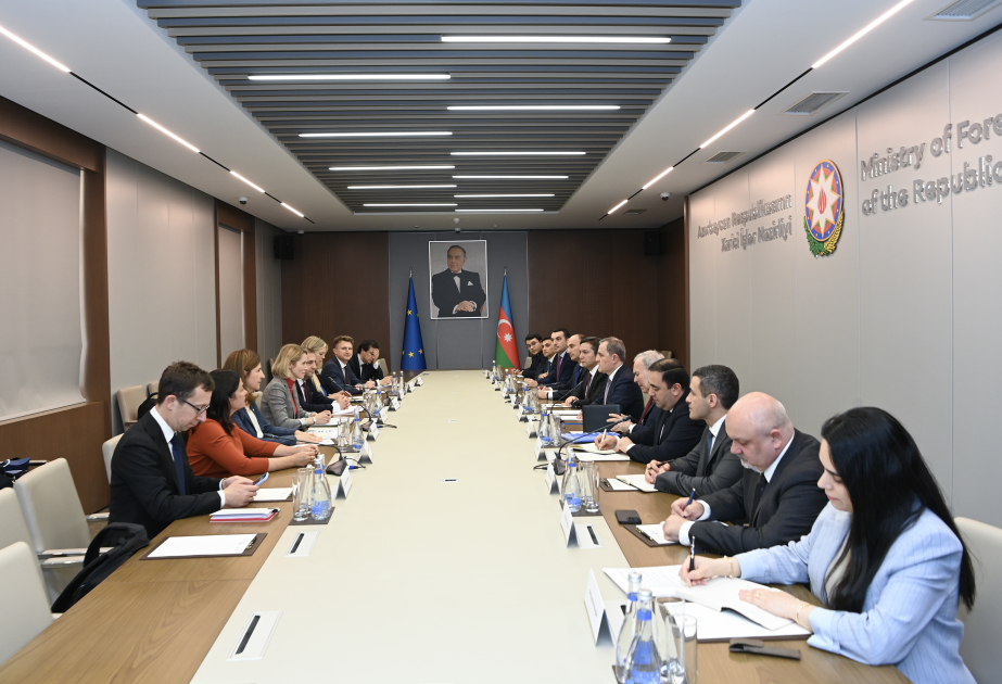 Se examinan las perspectivas de cooperación entre Azerbaiyán y la Unión Europea