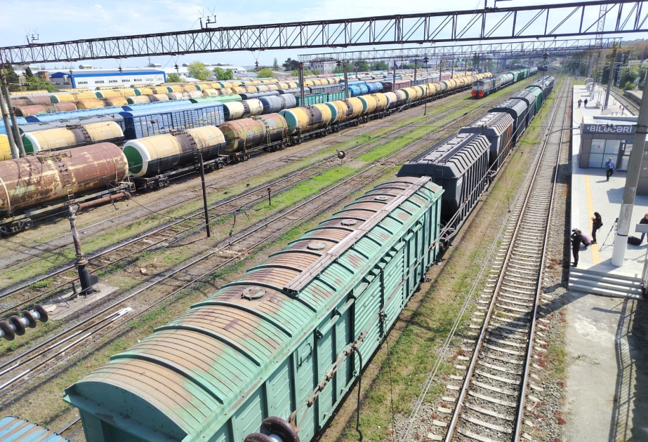 Continúan los envíos en tránsito desde Rusia hacia Armenia a través de Azerbaiyán