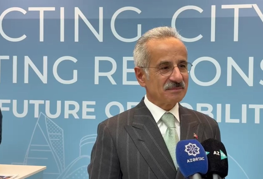 Türkiyəli nazir: Qardaş Azərbaycanı Beynəlxalq Nəqliyyat Forumuna uğurlu sədrliyi münasibətilə təbrik edirik