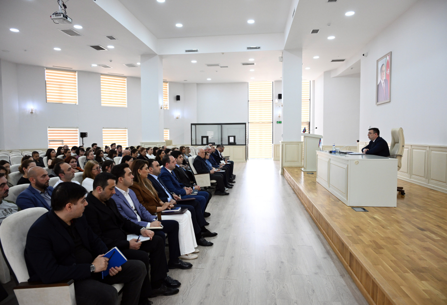 En AZERTAC se rindió homenaje a la querida memoria del Gran Líder Heydar Aliyev