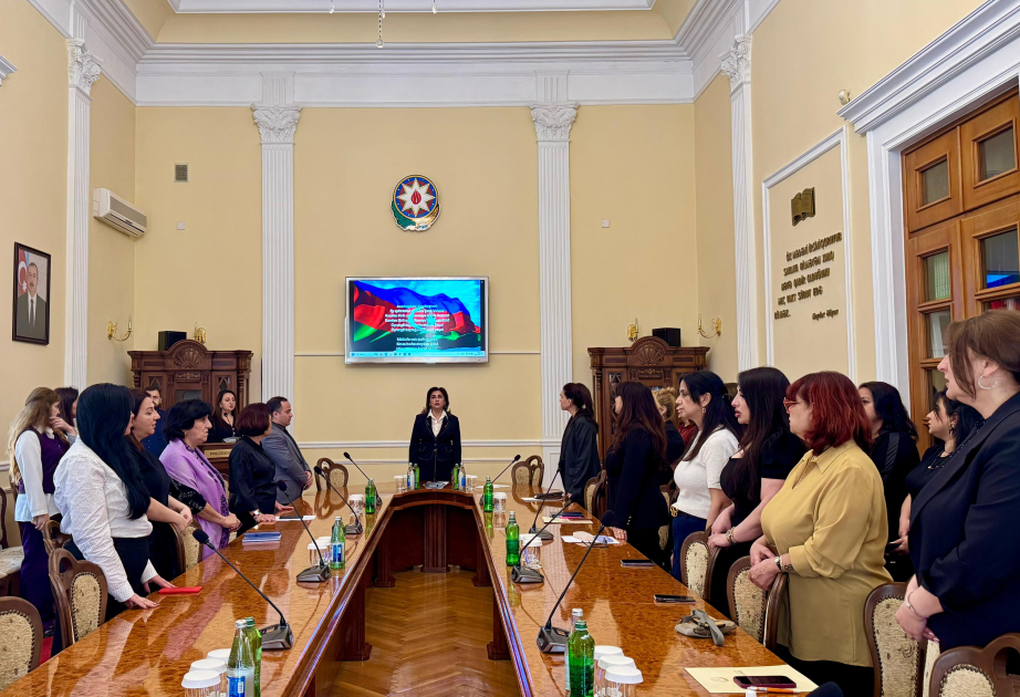 В Президентской библиотеке почтена память Общенационального лидера Гейдара Алиева