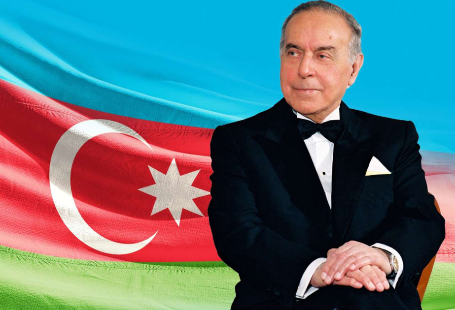 Liderliyin Heydər Əliyev zirvəsi