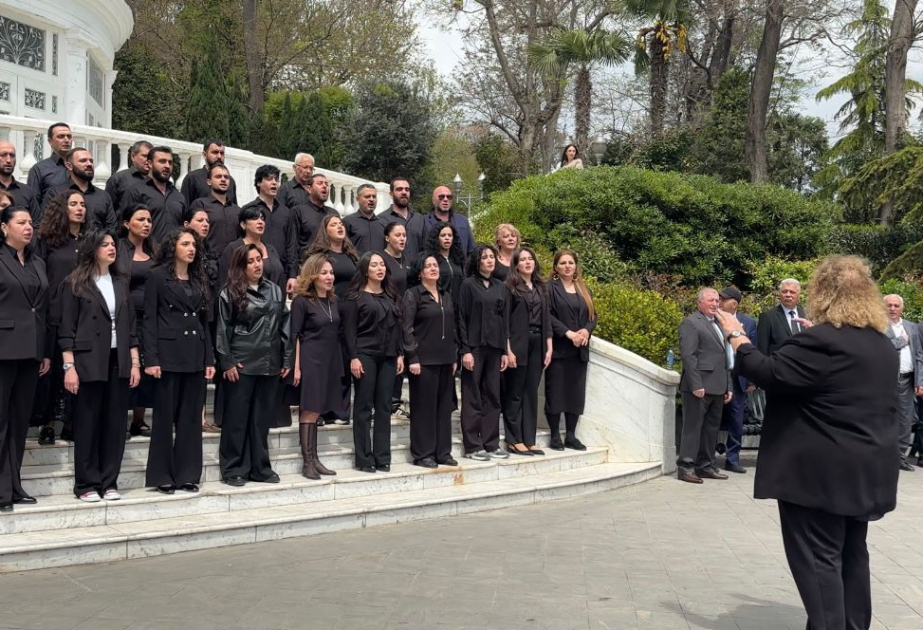 Filarmoniya bağında Qələbə Gününə həsr olunan konsert proqramı təqdim edilib