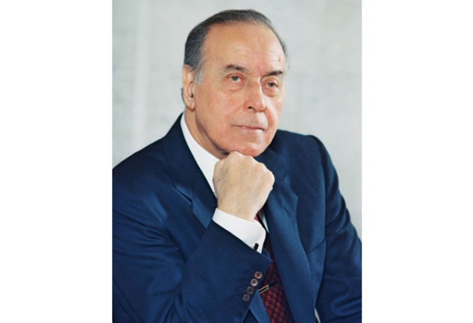 Jefe de la Administración Presidencial: “Heydar Aliyev es un destacado estadista que hizo contribuciones invaluables al fortalecimiento de las tradiciones de estatalidad y al renacimiento nacional en Azerbaiyán”
