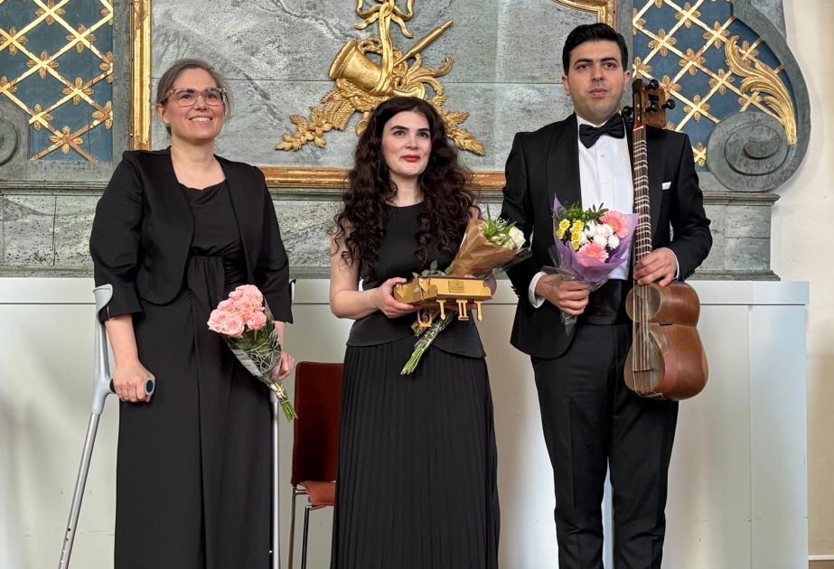 Stokholmda Ümummilli Lider Heydər Əliyevin xatirəsi anılıb