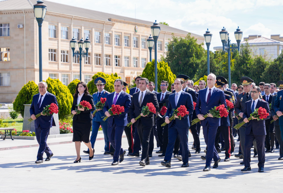 Naxçıvanda Ümummilli Lider Heydər Əliyevin anadan olmasının 103-cü ildönümü qeyd edilib