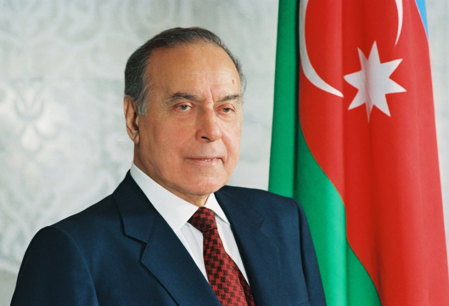 Görkəmli dövlət xadimi Heydər Əliyevin milli maraqlara əsaslanan xarici siyasət strategiyası