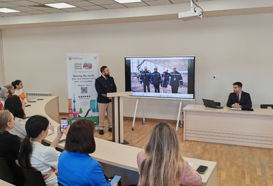Фестиваль WUF13 в Ханкенди: в Карабахском университете организована инфосессия