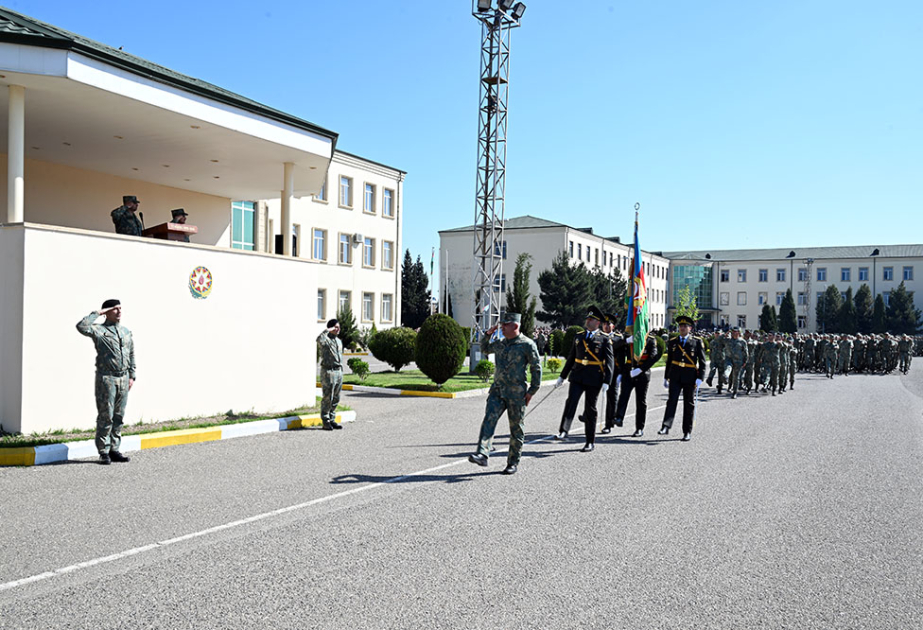 Azərbaycan Ordusunun gənc əsgərləri and içiblər
