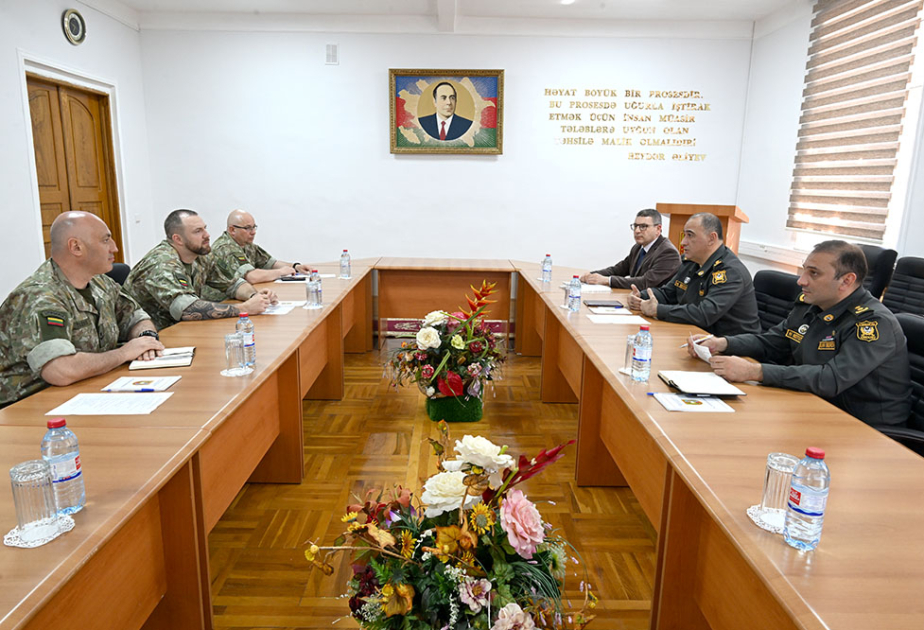 В Баку находится делегация Литовской военной академии