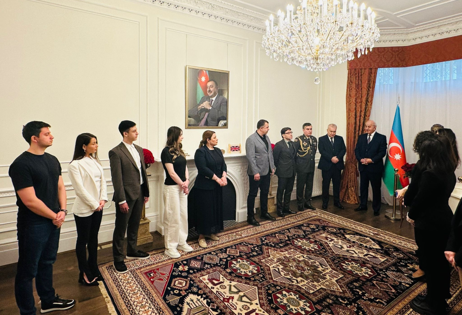 Londonda Ulu Öndər Heydər Əliyevin anadan olmasının 103-cü ildönümü münasibətilə tədbir keçirilib