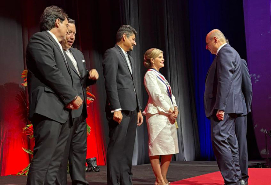 Azerbaiyán estuvo representado en la ceremonia de investidura de la Presidenta de Costa Rica
