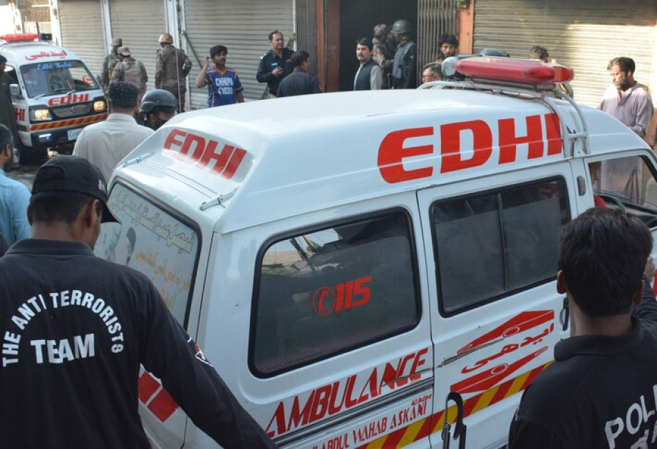 At least 9 killed, over 20 wounded in market explosion in northwestern Pakistan