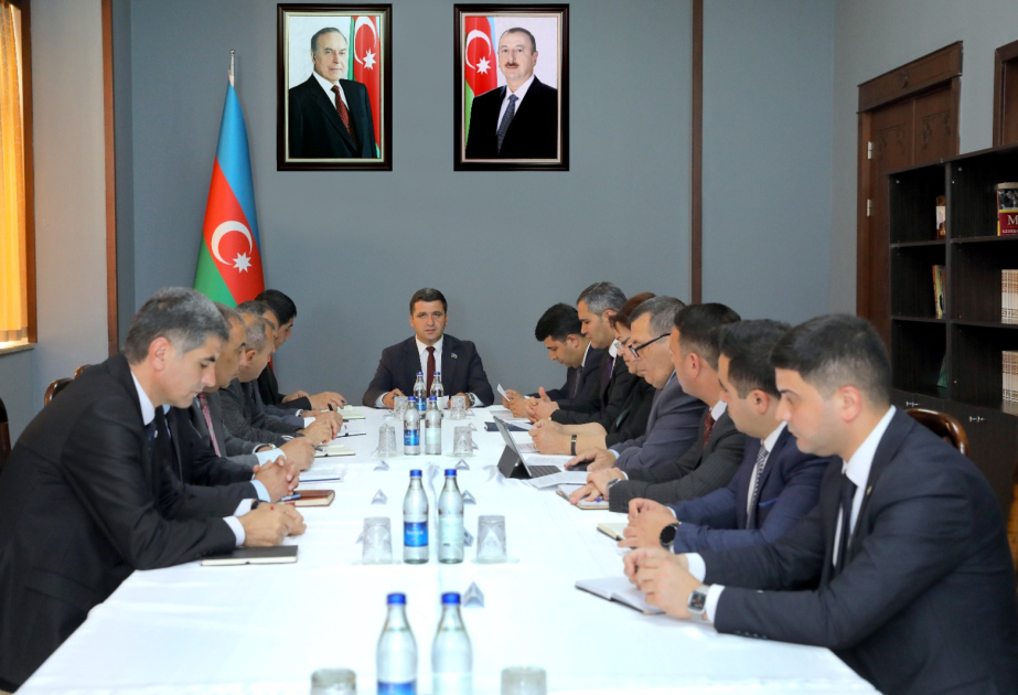Ali Məclisin komitə iclasında bir neçə qanun layihəsi müzakirəyə çıxarılıb
