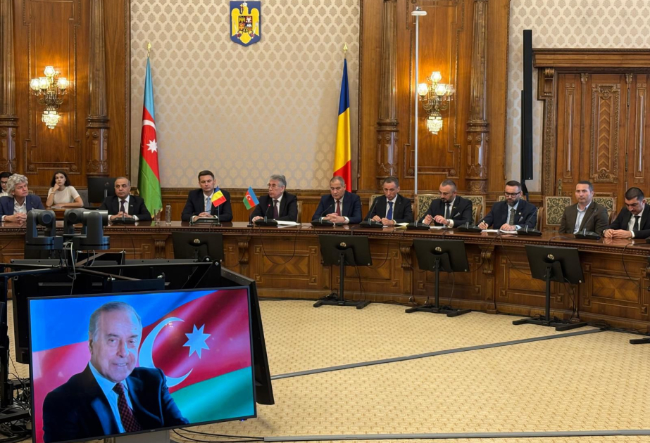 Rumıniya Senatında Ümummilli Lider Heydər Əliyevin anadan olmasının 103-cü ildönümü ilə bağlı tədbir keçirilib