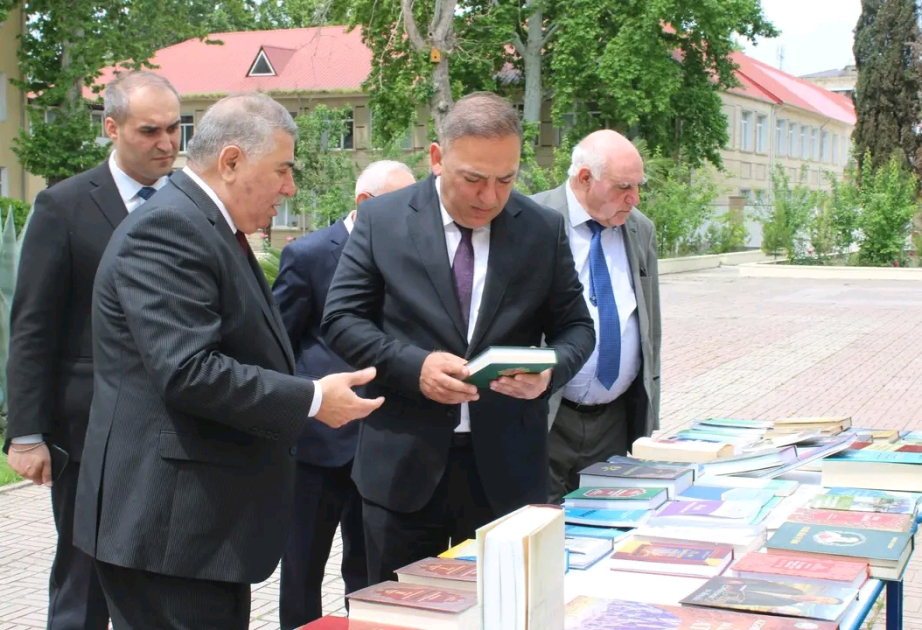MDU-da Birinci Türkoloji Qurultaya həsr edilmiş kitabın təqdimatı olub
