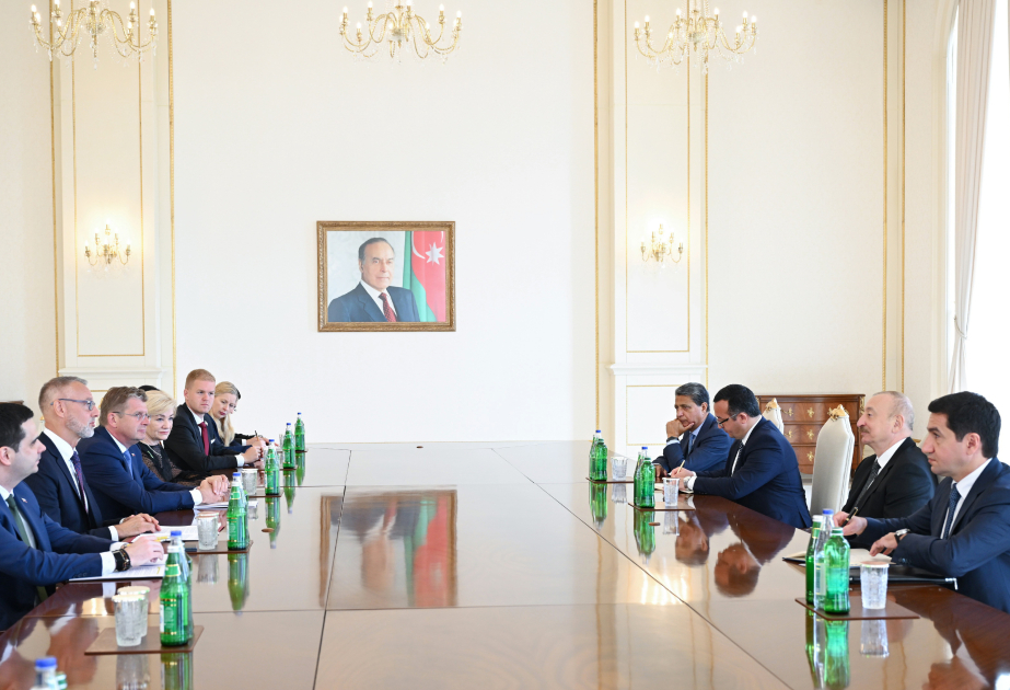 Президент Ильхам Алиев принял делегацию во главе с председателем Национального совета Словакии