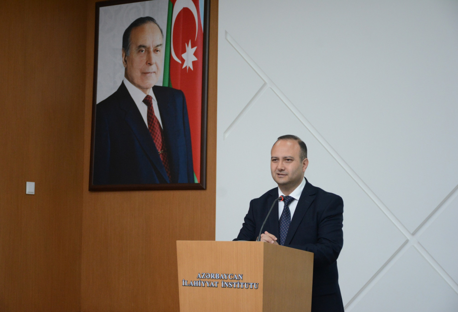 İlahiyyat İnstitutunda maarifləndirici tədbir: Dini radikalizmin səbəbləri və onunla mübarizə metodları