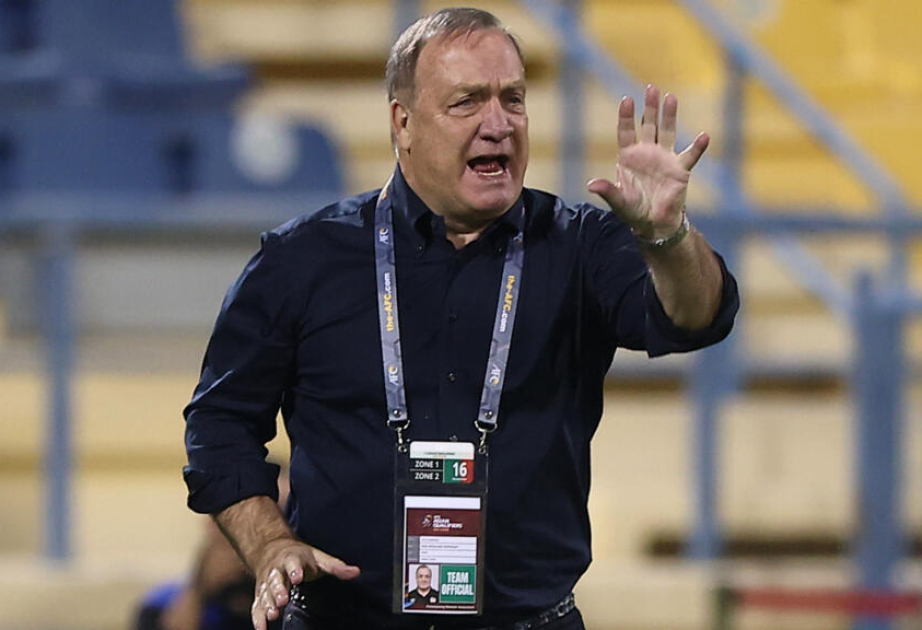 Curaçao rehires Dick Advocaat as coach for the World Cup three months after he resigned