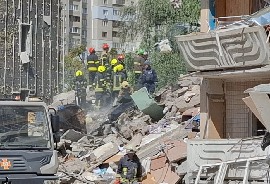 По меньшей мере 20 человек до сих пор считаются пропавшими в Киеве