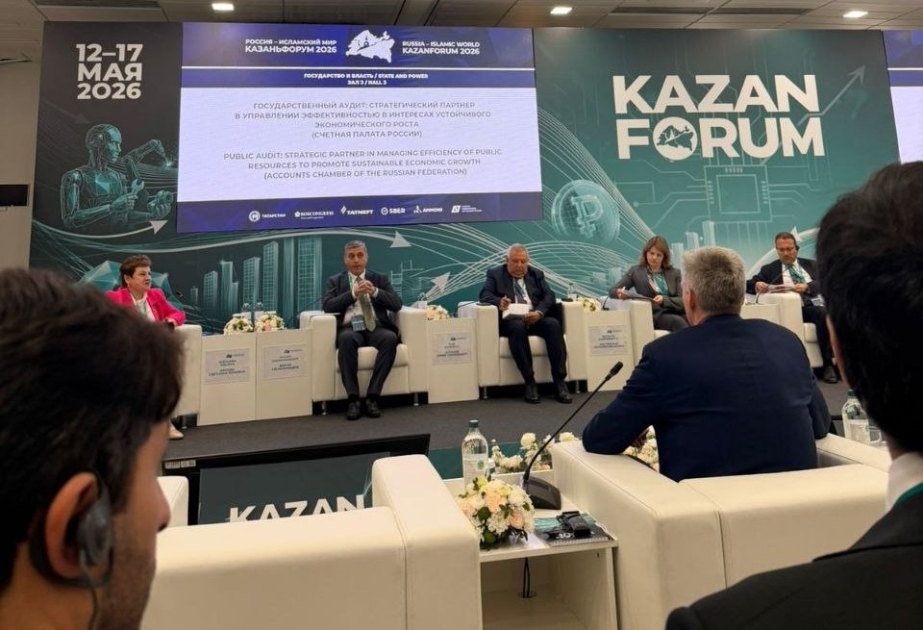 Vüqar Gülməmmədov Rusiyada forumda dövlət auditi sahəsində rəqəmsal inkişaf perspektivləri barədə danışıb