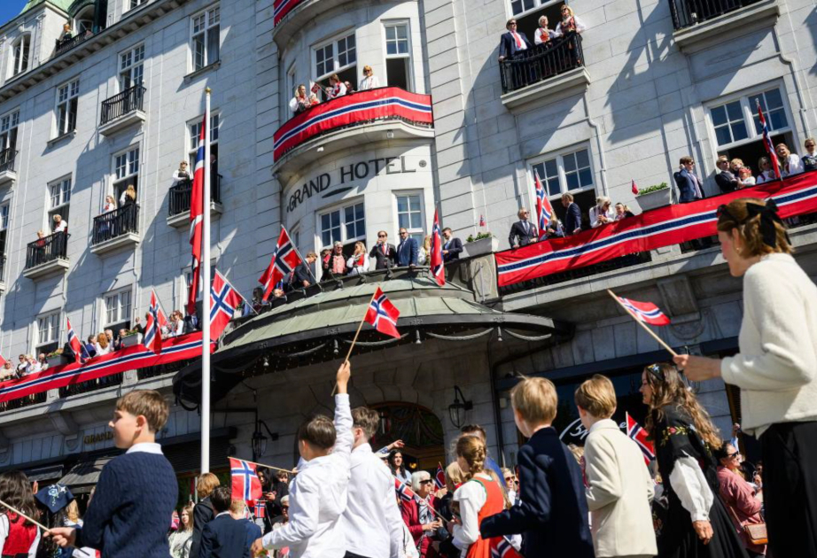Norveçin həmkarlar ittifaqları Konstitusiya Günü etiraz aksiyaları keçirməklə hədələyirlər