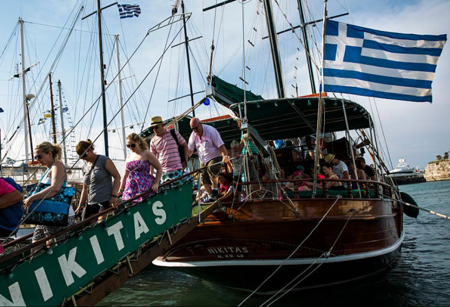 Yunanıstan adalarında turizmə məhdudiyyətlər tətbiq olunacaq