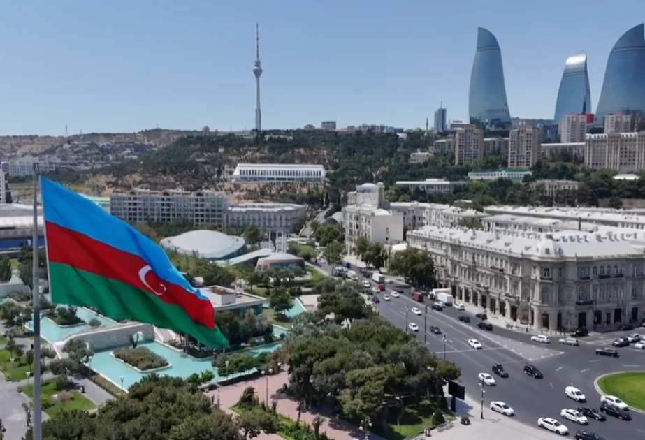 Politoloq: Qlobal böhranların dərinləşdiyi dövrdə Azərbaycan sabitlik və əməkdaşlıq məkanı yaradır