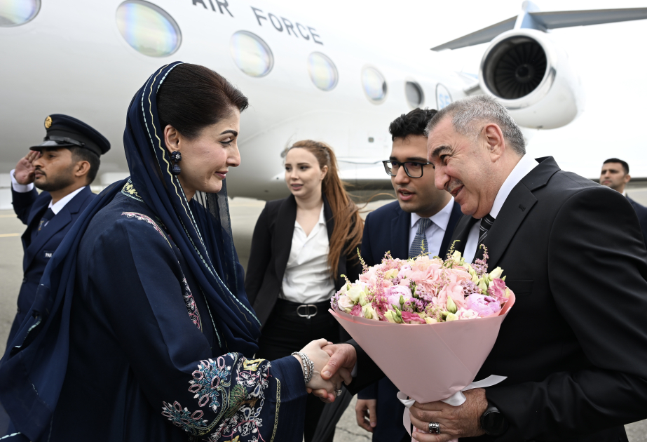 Chief Minister of Pakistan's Punjab Province arrives in Azerbaijan