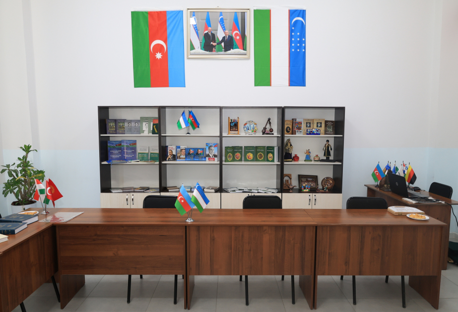 Daşkənd Oriental Universitetində Xaqani Şirvaninin adını daşıyan auditoriya açılıb