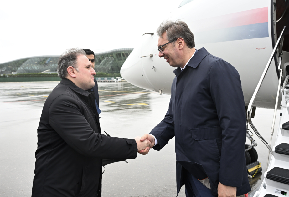 Serbiya Prezidenti Azərbaycana səfərə gəlib