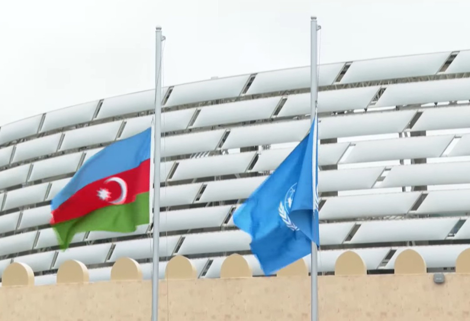 Bakı Olimpiya Stadionunda Azərbaycanın və BMT-nin bayraqları qaldırılıb YENİLƏNİB