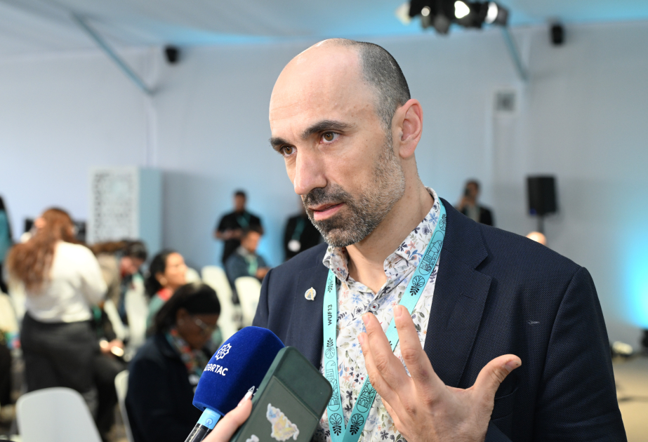 WUF13-ün kanadalı iştirakçısı: İcmaların səslərinin eşidilməsinə şərait yaratmalıyıq