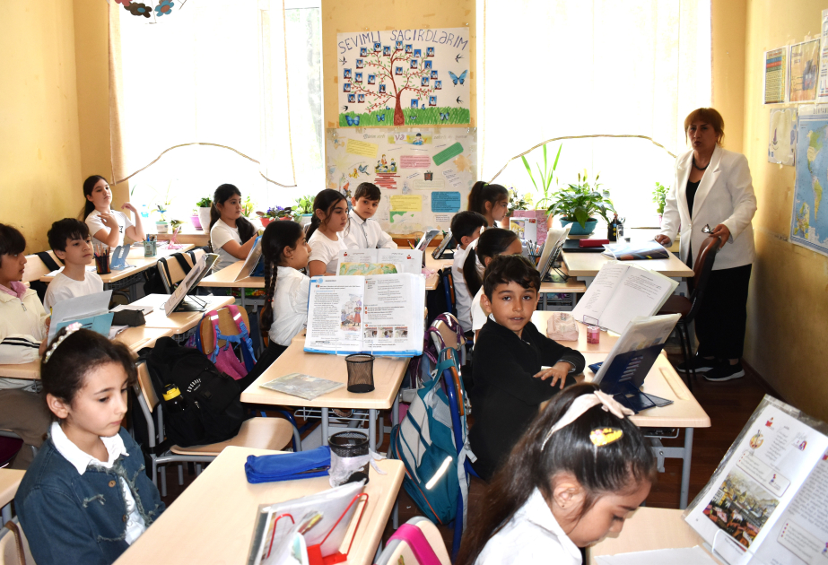 Azərbaycan və gürcü cəmiyyətlərinə tarixi şəxsiyyətlər bəxş etmiş orta məktəbdən REPORTAJ