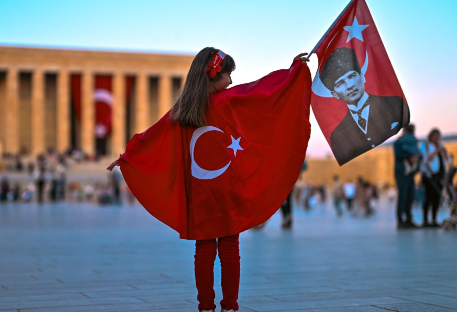 Türkiyədə Atatürkü Anma, Gənclik və İdman Bayramı qeyd olunur