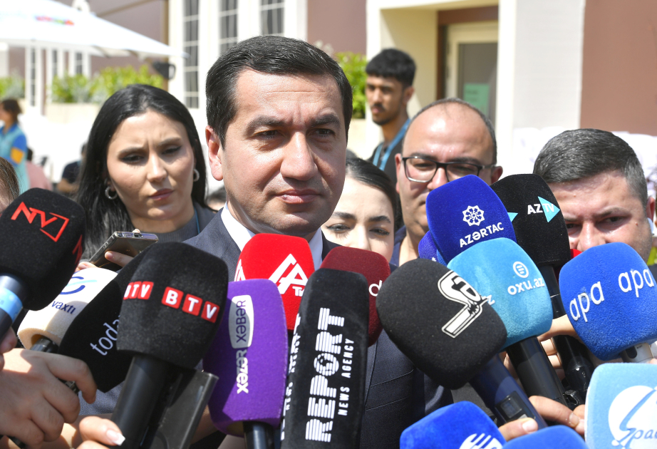 Hikmət Hacıyev: Azərbaycan beynəlxalq səviyyəli tədbirlərin keçirildiyi məkandır
