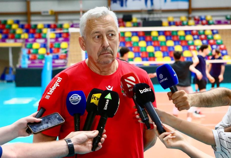 Voleybol millisinin baş məşqçisi: Yaxın illərdə yaxşı nəticələr qazanacağımıza ümid edirəm