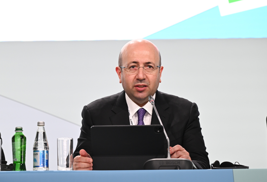 Anar Quliyev: Növbəti illərdə qəbul ediləcək qərarlar gələcək onilliklər üçün şəhərsalma inkişafını müəyyənləşdirəcək