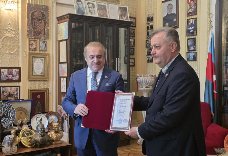 Rəsul Rza mükafatı laureatlara təqdim olunub