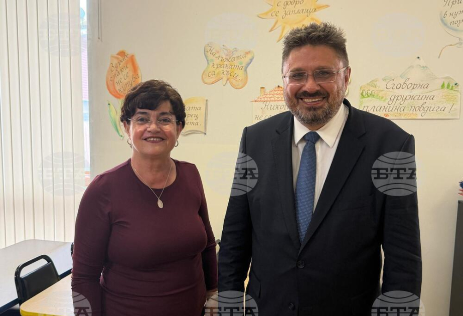 BTA Director General presents opportunities for news distribution from Bulgarian schools, churches in Chicago