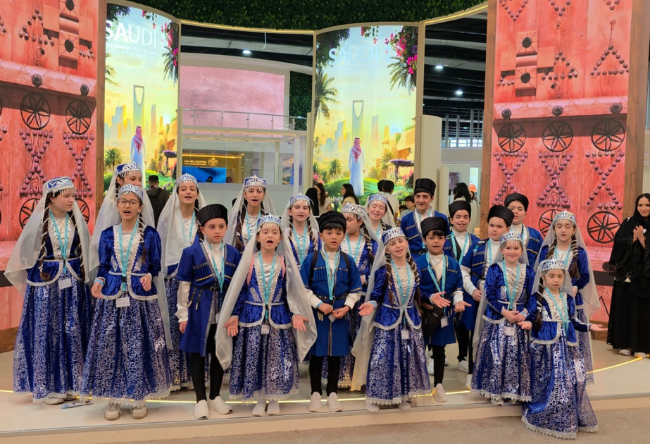 Garabagh song performed outside Saudi Arabia pavilion at WUF13