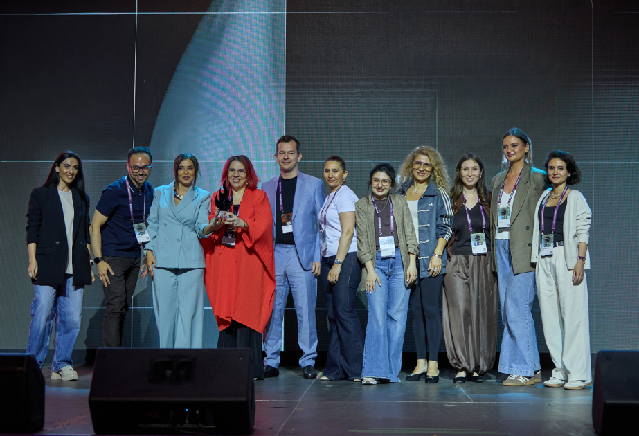 ®  Azercell named “Best Local Brand” of the Year at the Baku Flames Festival