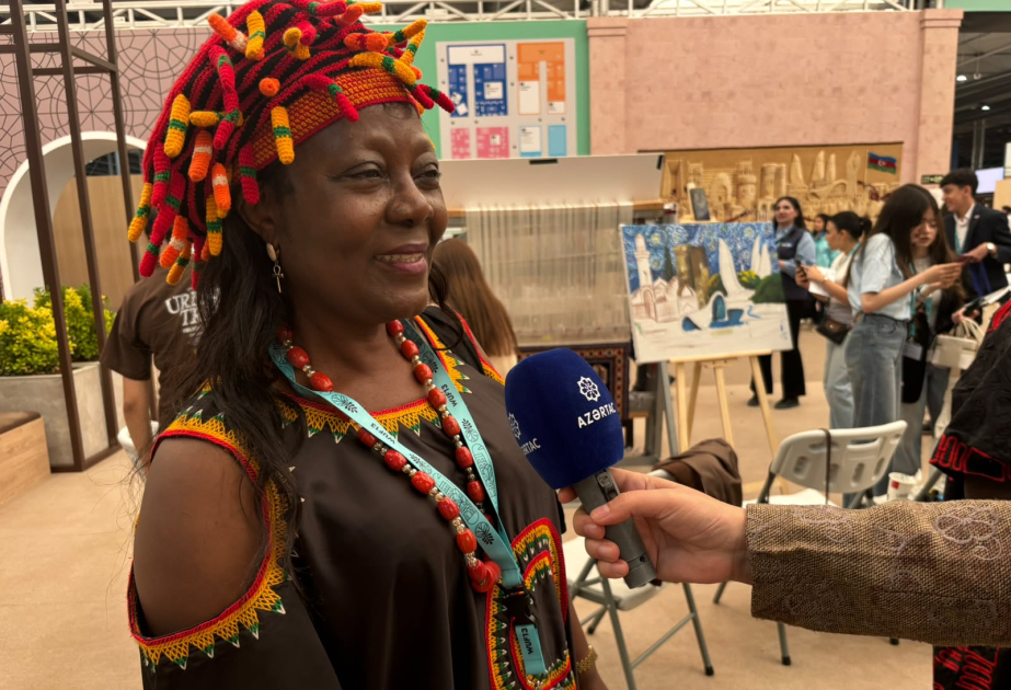 Janet Ngekvih: Azərbaycanın şəhərsalma və mənzil siyasəti ilə bağlı təkliflərini Kamerunda tətbiq etməkdə maraqlıyıq