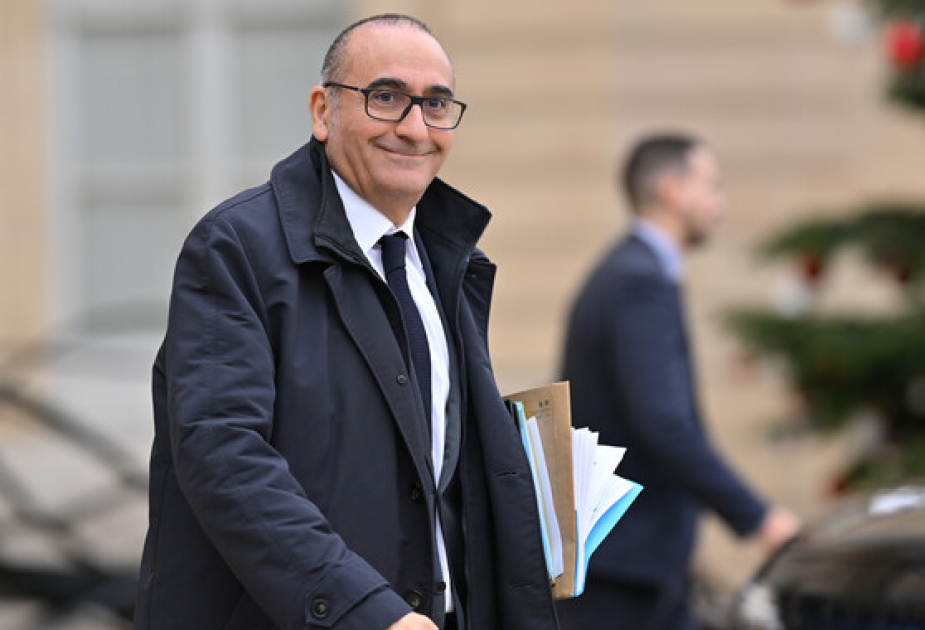 Fransada bələdiyyə seçkisi ilə bağlı namizədlərin hədəfə alındığı açıqlanıb