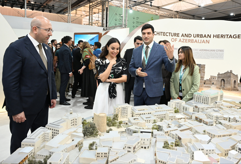 Лейла Алиева и Арзу Алиева ознакомились с выставкой Urban Expo