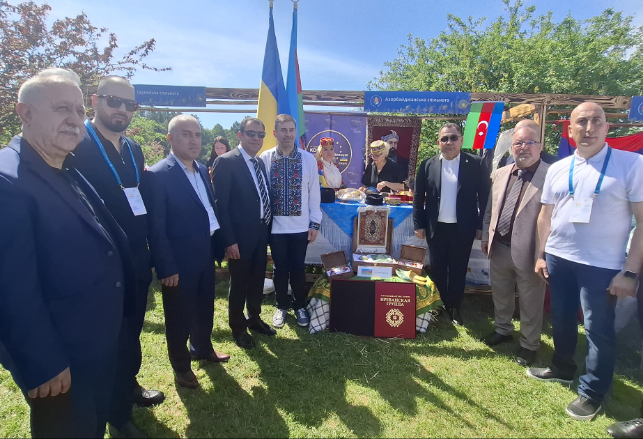 Etnik xalqların Ümumukrayna Forumunda Azərbaycan diasporu milli stendlərimizlə təmsil olunub