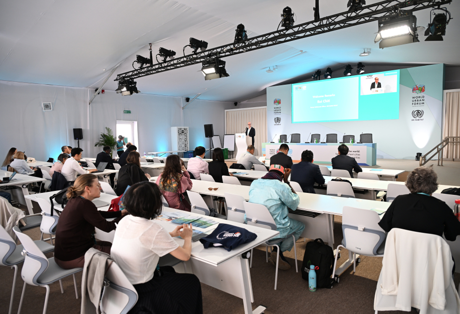 WUF13 çərçivəsində rəqəmsal innovasiya və iqlimə dayanıqlı mənzil modelləri müzakirə olunub