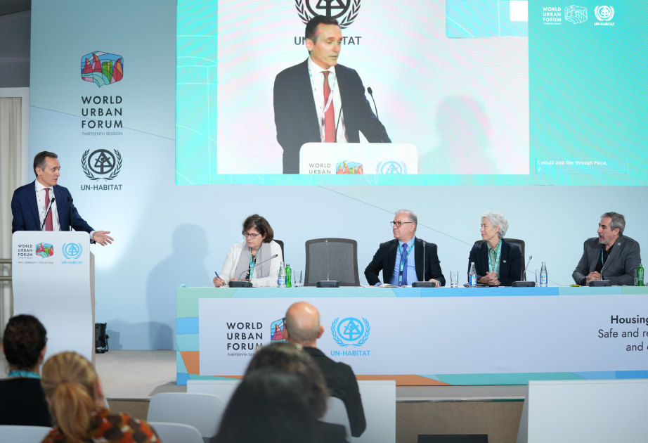 Une session sur le droit au logement et le développement métropolitain organisée dans le cadre du WUF13