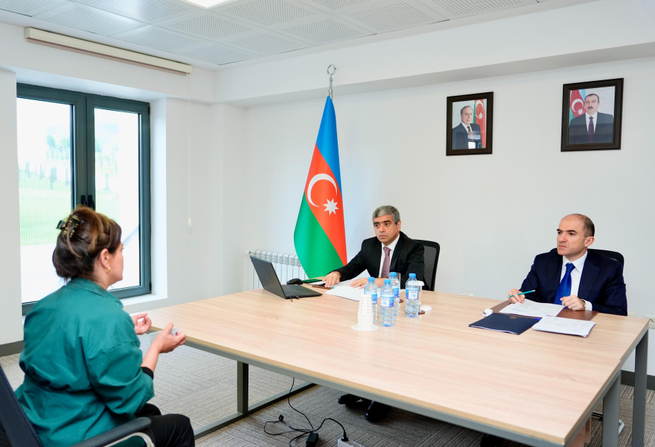 Əmək və əhalinin sosial müdafiə naziri Xankəndidə vətəndaşların müraciətlərini dinləyib